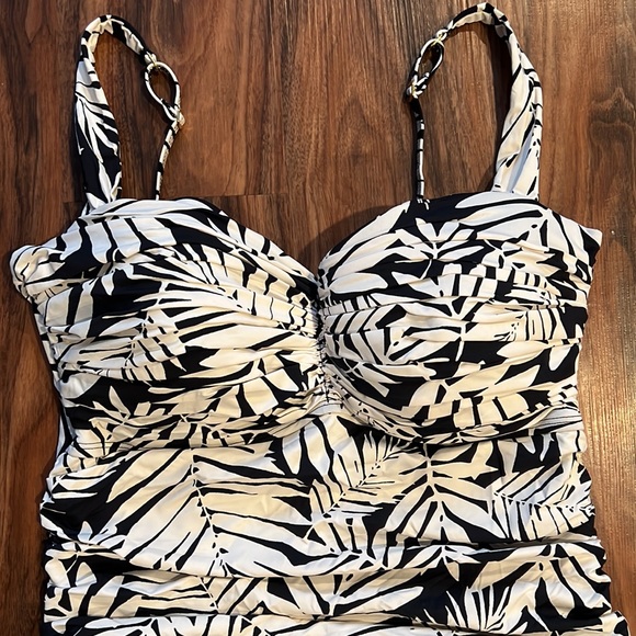 Bleu Rod Beattie Urban Oasis Bandeau One Piece - Picture 7 of 16